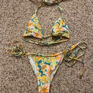 Hello molly floral bikini